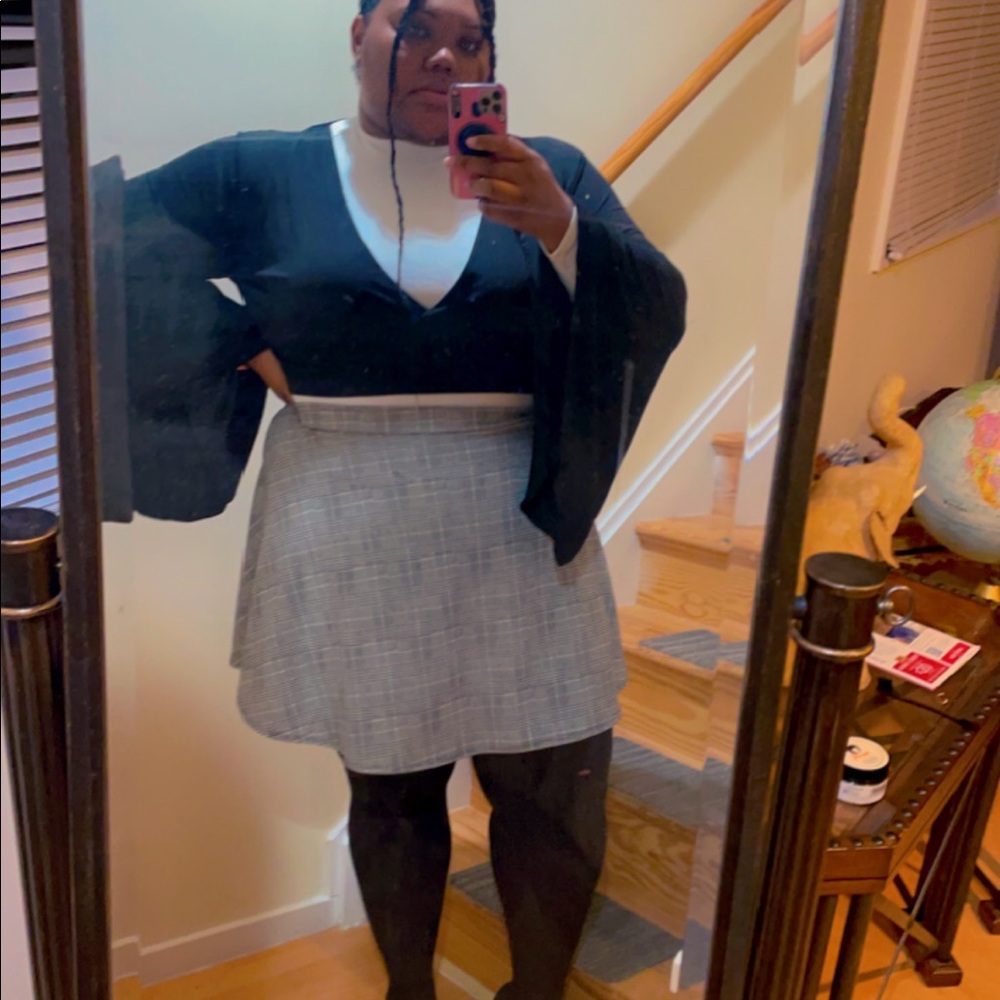 Meet your Posher, Ariel